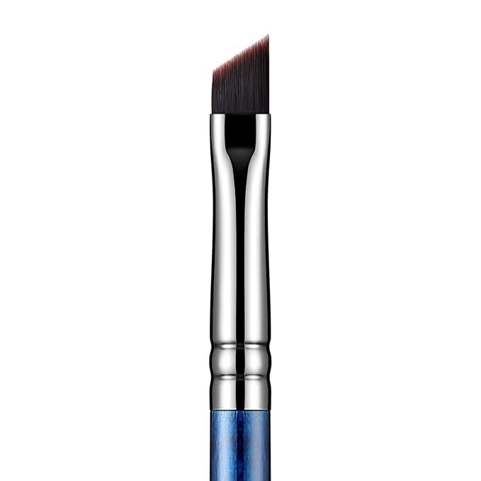 Eyeliner Brush Fine Angled - PRO Precision Gel Eye Liner Makeup Brush -Ultra Thin Slanted Flat Angle - Premium Cruelty Free Synthetic Bristles (E835 Blue)