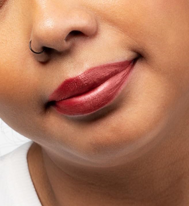 Aromi Dark Red Metallic Liquid Lipstick | Ruby Maroon Lip Color with Shimmery Finish, Vegan, Cruelty-free, Smudge Proof, Long-Lasting, Handmade (Candy Apple)