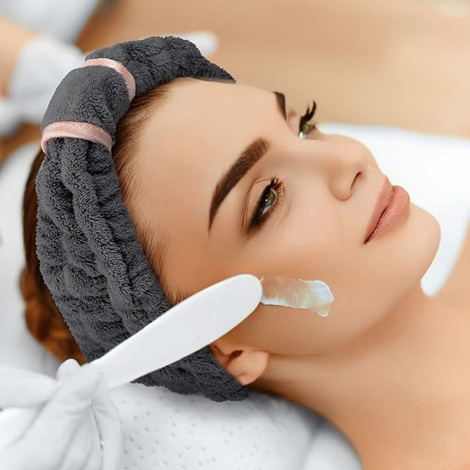 WILLBOND 4 Pack Microfiber Headbands Spa Facial Headbands Makeup Head bands Elastic Terry Cloth Head Wrap for Women Girls Washing Face Makeup Shower Yoga Sports(Black)