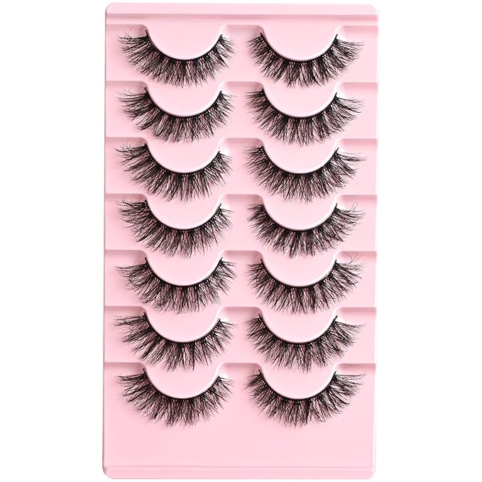 FARRED Natural Lashes Cat Eye False Eyelashes Wispy Fake Lash Strips 7 Pair Short Fluffy Strip Eyelash Wispies Mink Small Lashes Natural Look Full Pestañas Sets for MUA and Beginners Daily Makeup