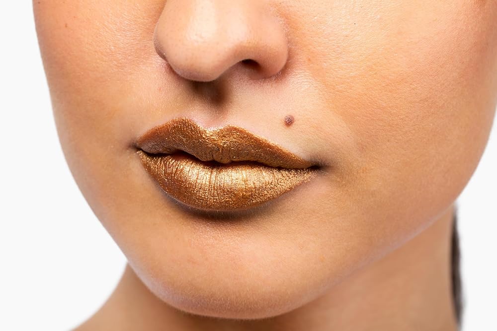 Aromi Gold Metallic Liquid Lipstick | Yellow Bronze Lip Color with Shimmery Finish, Vegan and Cruelty-free, Smudge Proof, Long-lasting | (Gold Digger)