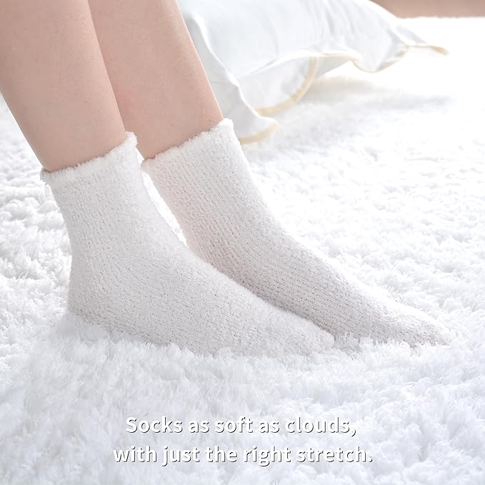 JOOJA Birthday Get Well Soon Cozy Gift Basket Care Package for Women with Blanket, Fuzzy Socks, Eye Mask, Headband Cozy Essentials - White