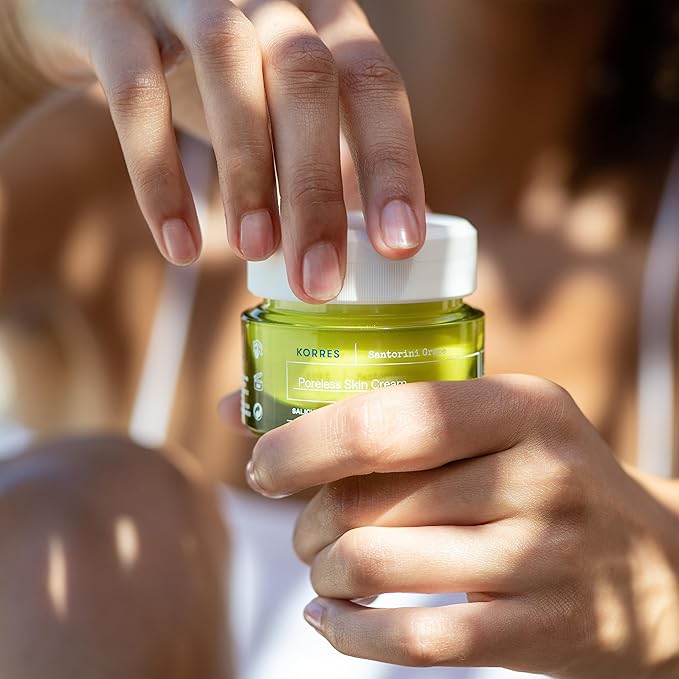 KORRES Santorini Grape Poreless Skin Care Cream, Gel Face Moisturizer for Women with Hyaluronic acid and Salicylic Acid, Pore Minimizer, Balanced Hydration for Dry, Oily & Sensitive Skin, 1.35 fl oz