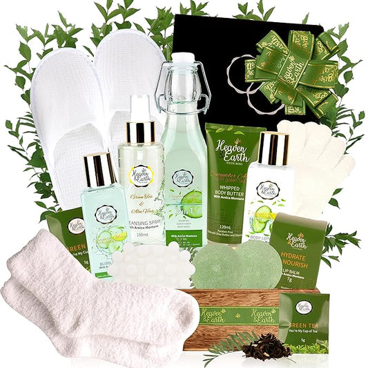 Tea Tree and Arnica Oil Bath & Body Gift Basket for Men & Women. Natural Spa Basket for Women & Men. Aromatherapy Bed Bath Body Spa Gift Set, Lotion Gift Set