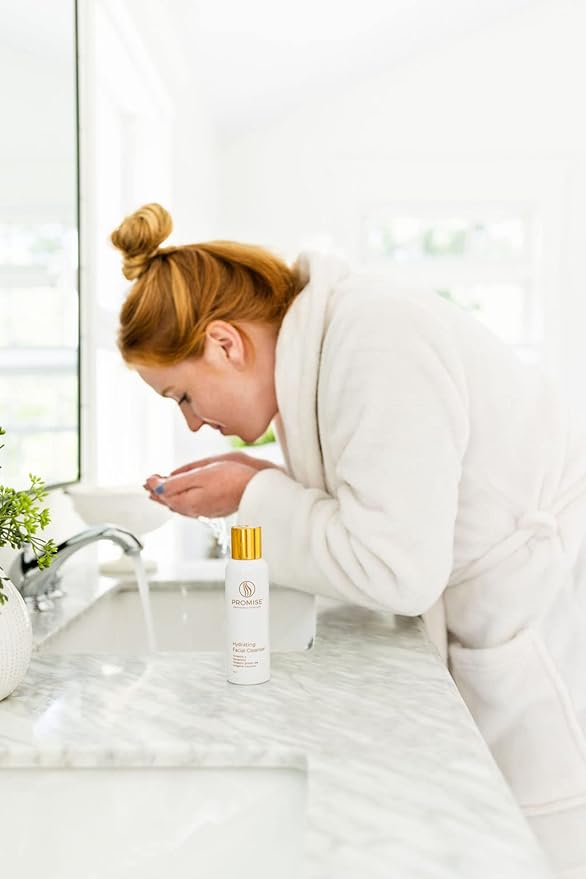 Promise Hydrating Face Wash, Pregnancy Skin Care, Gentle, Vitamin C and Probiotics, Green Tea, Non-Toxic, Vegan, 4oz Pump