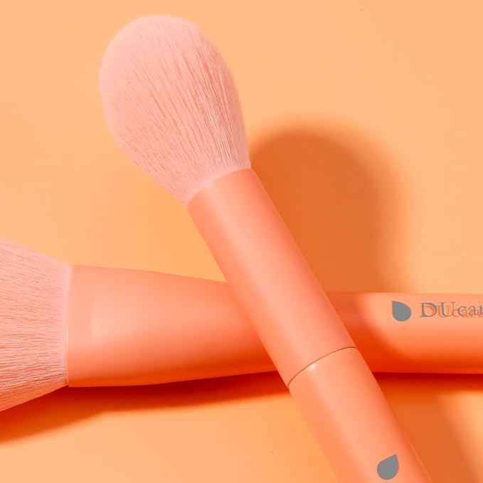 DUcare Professional Makeup Brushes Set 8pcs with Case, Make up Brush Set Kabuki Foundation Contour Blending Face Powder Blush Concealers Eyeshadow Eyebrow Brush Synthetic, Travel Gifts Set Salmon Pink
