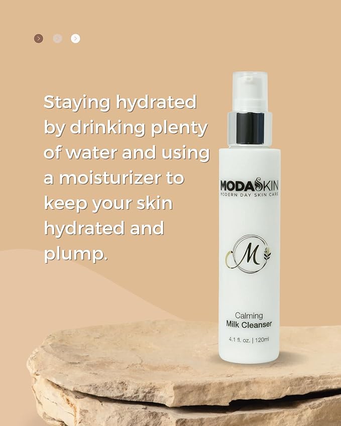 Calming Milk Facial Cleanser for all skin types with Chamomile Extract, Antioxidant & Coconut Oil that helps the Skin Generate & Tighten Spores 120 ml