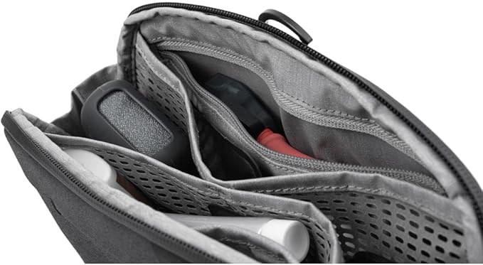 Peak Design Small Wash Pouch, Black, Weatherproof Travel Toiletry Bag, Upright or Hanging Toiletry Kit with Pockets, Magnetic Toothbrush Pocket, Wide UltraZip Opening, Toiletry Bag for Men and Women