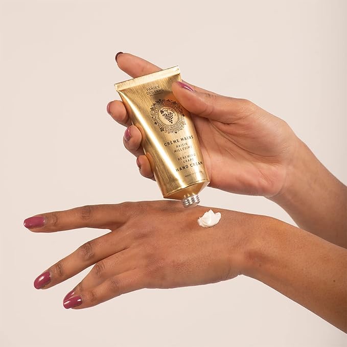 Panier des Sens - Small Hand Cream for Dry Cracked Hands – Grape Mini Hand Lotion for Dry Skin - With Shea Butter and Grape Seed Oil - Hand Care 97% Natural Ingredients - Travel Size 1 floz