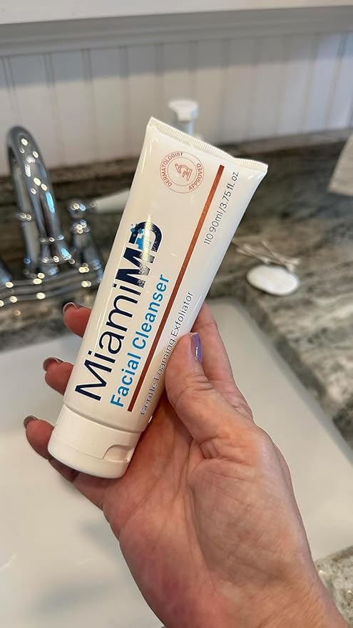 Face Wash (3.75oz) Face Cleanser for Women - Premium Facial Cleanser for Women - Foaming Facial for Hydrating and Moisturizing Skin for All Skin Type