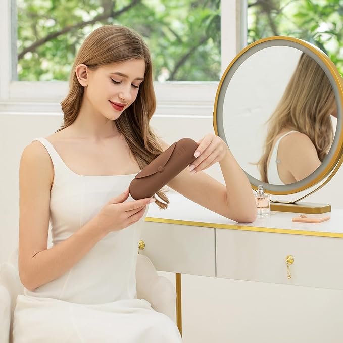 Silicone Makeup Brush Holder，Travel Makeup bag-Soft Portable Cosmetic Face Brushes Holder，Large Travel Makeup Brush Case with Anti-Fall Out Magnetic Closure