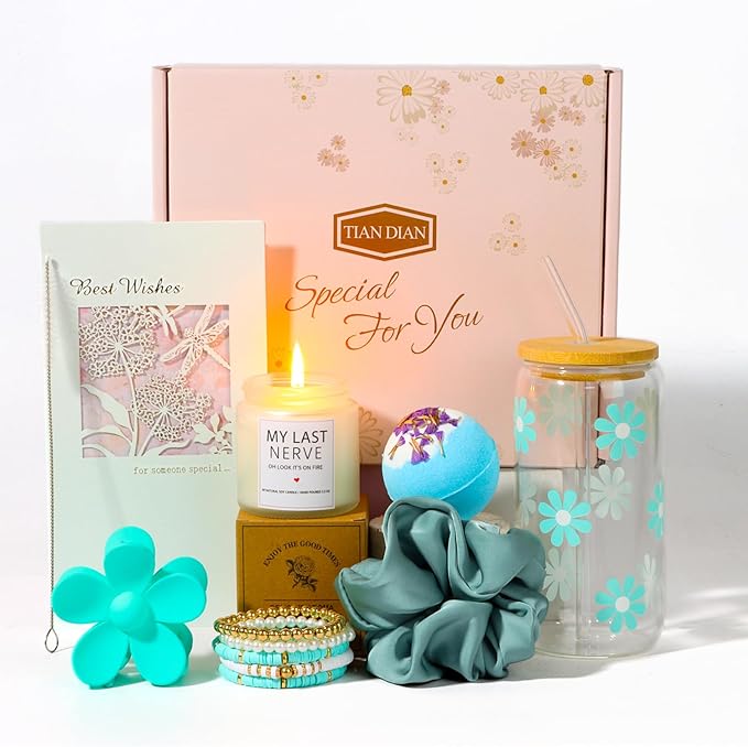 Gifts for Teen Girls, Sister, Girlfriend, Daughter, Her, Happy Birthday, Christmas, Valentine's Day, Ideas Cute Daisy Aesthetic Glass Cups Gifts