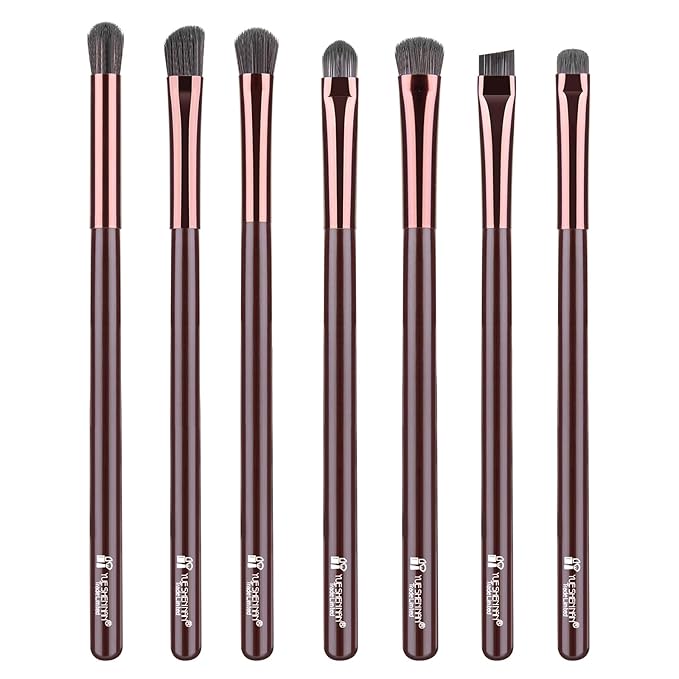 Eye Makeup Brushes Set, Premium 7Pcs Eyeshadow Brush, Professional Eye Brush for shadow lip Angled Eyeliner Eyebrows, Soft Hairs and Wood Handle.
