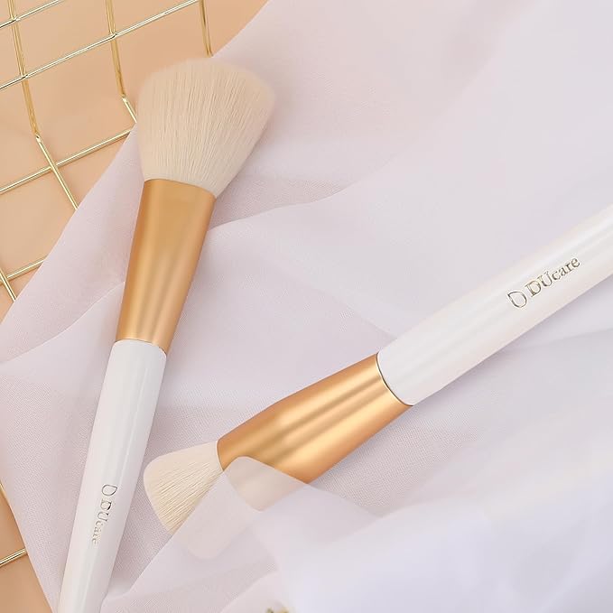 Ducare Foundation Brush and Angled Blush Brush 2Pcs Makeup Brushes Set, Premium Flat Top Kabuki Brush Fluffy Blush Brush for Cheek for Quick Blending Makeup Setting