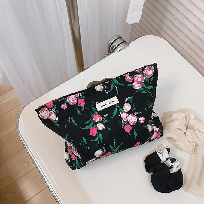 Wudygirl Makeup Bag Aesthetic Makeup Pouch Toiletry Bag Canvas Cosmetic Bag for Women and Girls Large Capacity Travel Makeup Bag Cute Pencil Pouch with Zipper (Black and Red Floral)