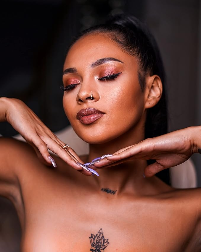 Skone Cosmetics | Makeup Brush | Blend, Bronze, Apply Foundation | Makeup Applicator (Small Creme Brush)