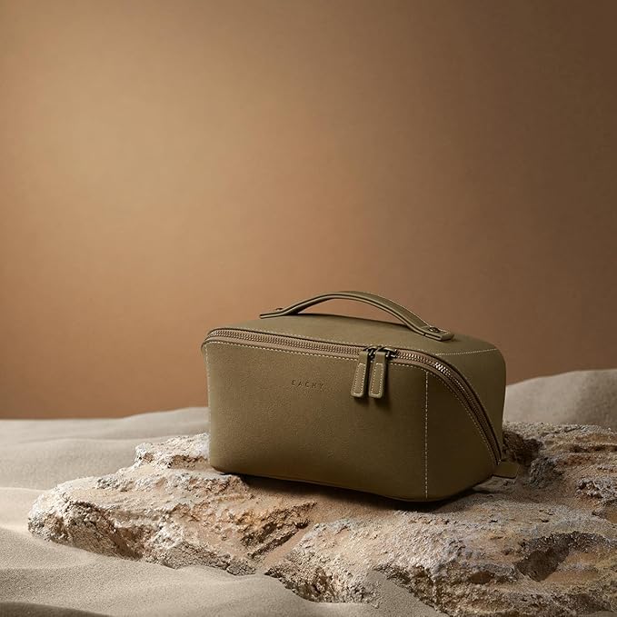 EACHY Travel Makeup Bag,Large Capacity Cosmetic Bags for Women,Waterproof Portable Pouch Open Flat Toiletry Bag Pattern Makeup Bag