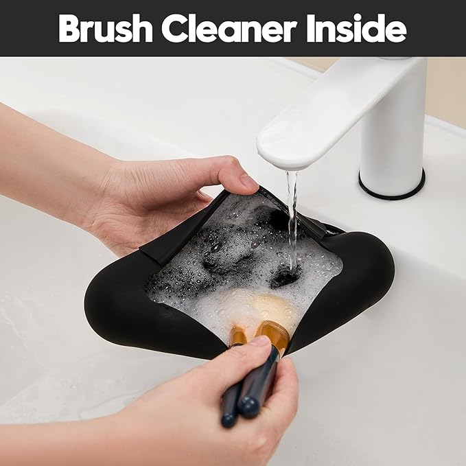 Silicone Makeup Brush Holder，Travel Makeup bag-Soft Portable Cosmetic Face Brushes Holder，Large Travel Makeup Brush Case with Anti-Fall Out Magnetic Closure