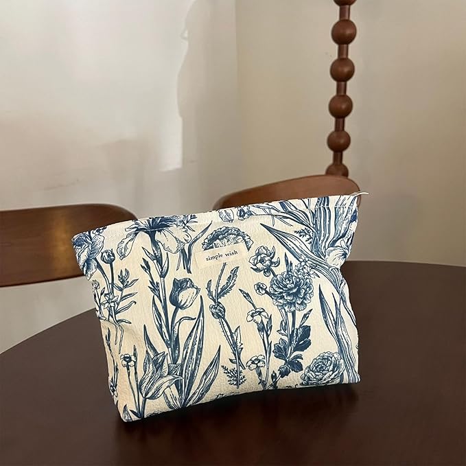 Wudygirl Cute Makeup Bag for Women - Travel Cosmetic Bag with Zipper Makeup Pouch Floral Make up Organizer Handbag Aesthetic (Porcelain Blue)