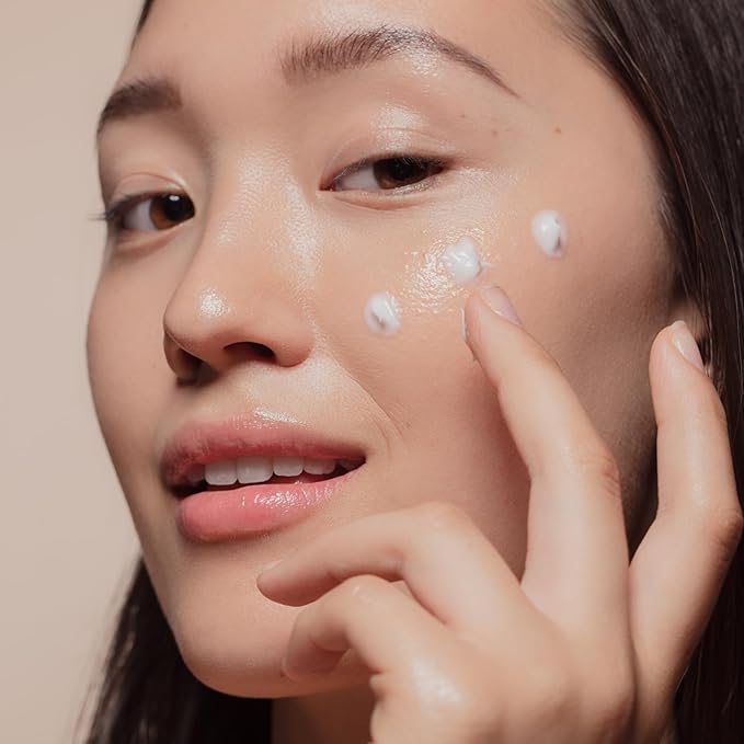 Belli Skincare Healthy Glow Facial Hydrator and Moisturizer, Vitamin C Face Cream for Oily, Dry, Sensitive Skin - Pregnancy Safe, Non Toxic, 1.5 Fl Oz (Pack of 1)