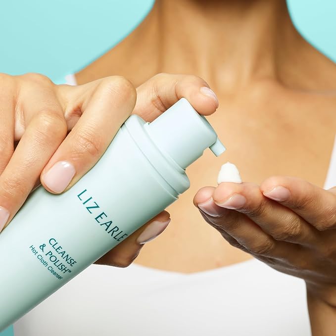Liz Earle Cleanse & Polish Hot Cloth Face Wash - Gentle Facial Cleanser & Exfoliating Cotton Cloth - Boosts Hydration and Reveals Instant Radiance (100ml)