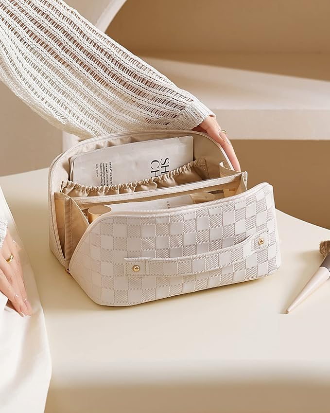 EACHY Travel Makeup Bag,Large Capacity Cosmetic Bags for Women,Waterproof Portable Pouch Open Flat Toiletry Bag Pattern Makeup Bag