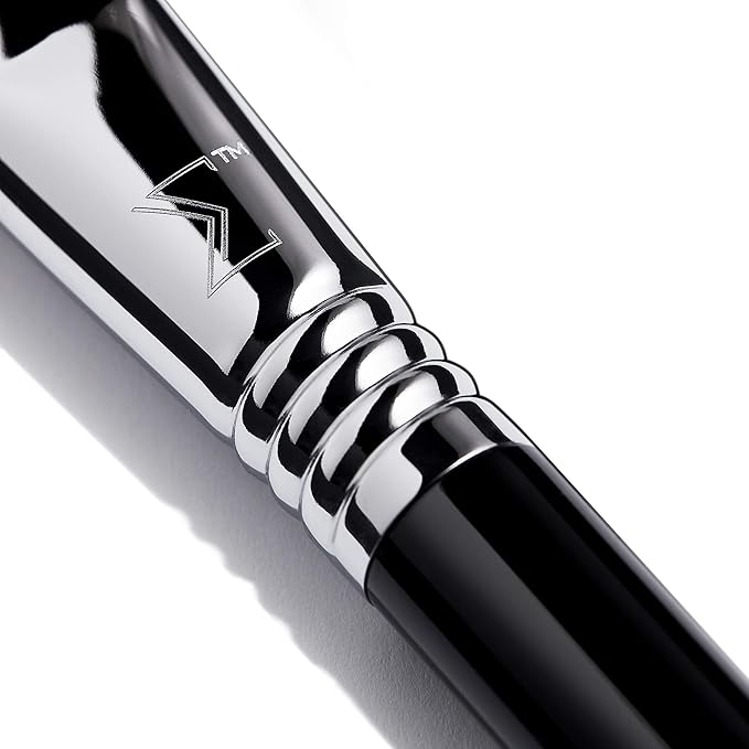 Sigma Beauty E15 Flat Definer Brush – Flat-Angled Professional Makeup Brush for Sharp, Defined Makeup Application, Eyeliner Brush Adapts to Liquid, Gel, & Powder Eye Makeup (1 Brush)