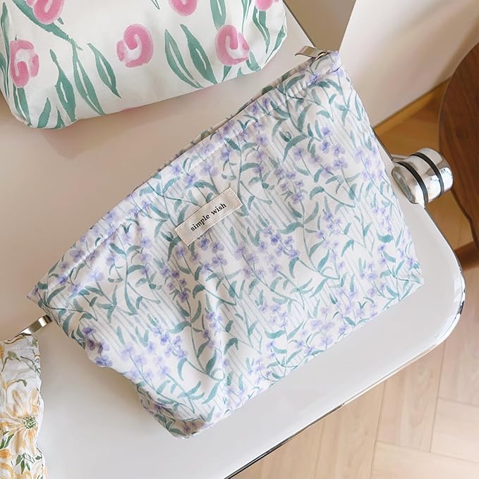 Wudygirl Cute Makeup Bag for Women - Travel Cosmetic Bag with Zipper Makeup Pouch Floral Make up Organizer Handbag Aesthetic (Purple Floral)