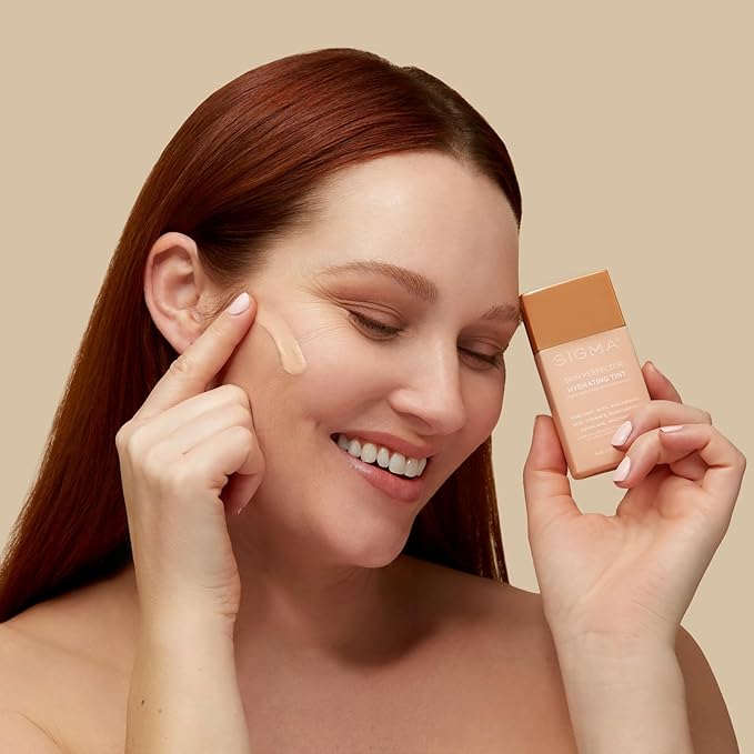 Sigma Beauty Skin Perfector – Hydrating Skin Tint Foundation for Lightweight, Buildable Coverage, With Hyaluronic Acid, Niacinamide Serum, and More (2 Light Beige Tint, 1.12oz)