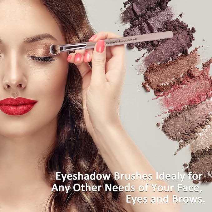 Makeup Brushes, Daubigny 16Pcs Complete Premium Synthetic Makeup Brush Set with Professional Foundation Brushes Powder Concealers Eye shadows Blush Makeup Brush for Perfect Makeup (Champagne Gold)