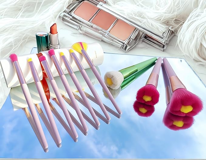 Beautiful Makeup Brush Set for Girls, 10pcs Kawaii Fan Cute Daisy Flower Red Makeup Brushes Kit of Powder Blush Eye Shadow Brush for Teens Women Girls