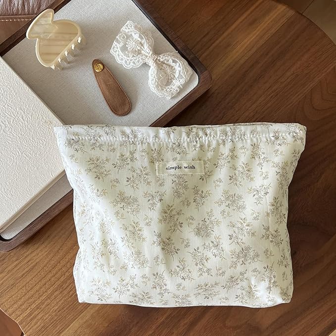 Wudygirl Cute Makeup Bag for Women - Travel Cosmetic Bag with Zipper Makeup Pouch Floral Make up Organizer Handbag Aesthetic (Khaki Floral)