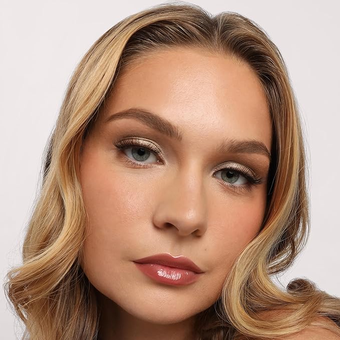 The Prototype Botanical Lip Oil- Crowd Pleaser