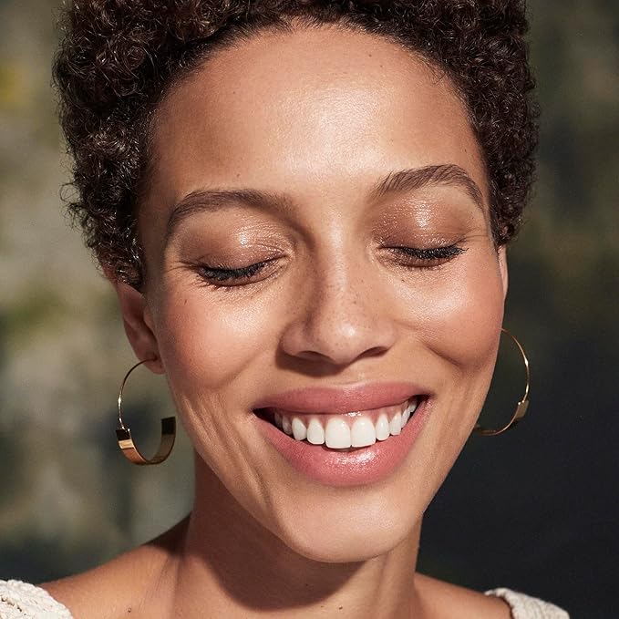 Well People Superpowder Brightening Powder, Baked Setting Powder For a Luminous Complexion, Blurs Imperfections & Smoothes Skin, Vegan & Cruelty-free, Pearl