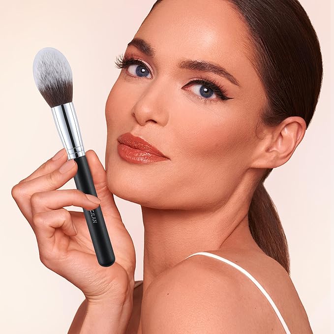 Blush Brush for Cheeks Fluffy Tapered Makeup Brush for Mineral Setting Powder Bronzer Buffing Applicator Large Face Make Up Tool Black