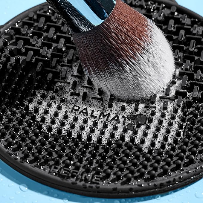 Sigma Beauty - Palmat® - Makeup Brush Cleaner - Perfect for Travel and On the Go - Palm Sized - Black