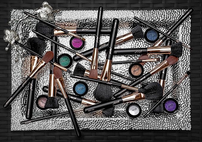 Skone Cosmetics | Professional Grade Makeup Brush | Eye Shadow | Eyebrows | Primer | Smudger | Nylon Brush (Smudger Brush)